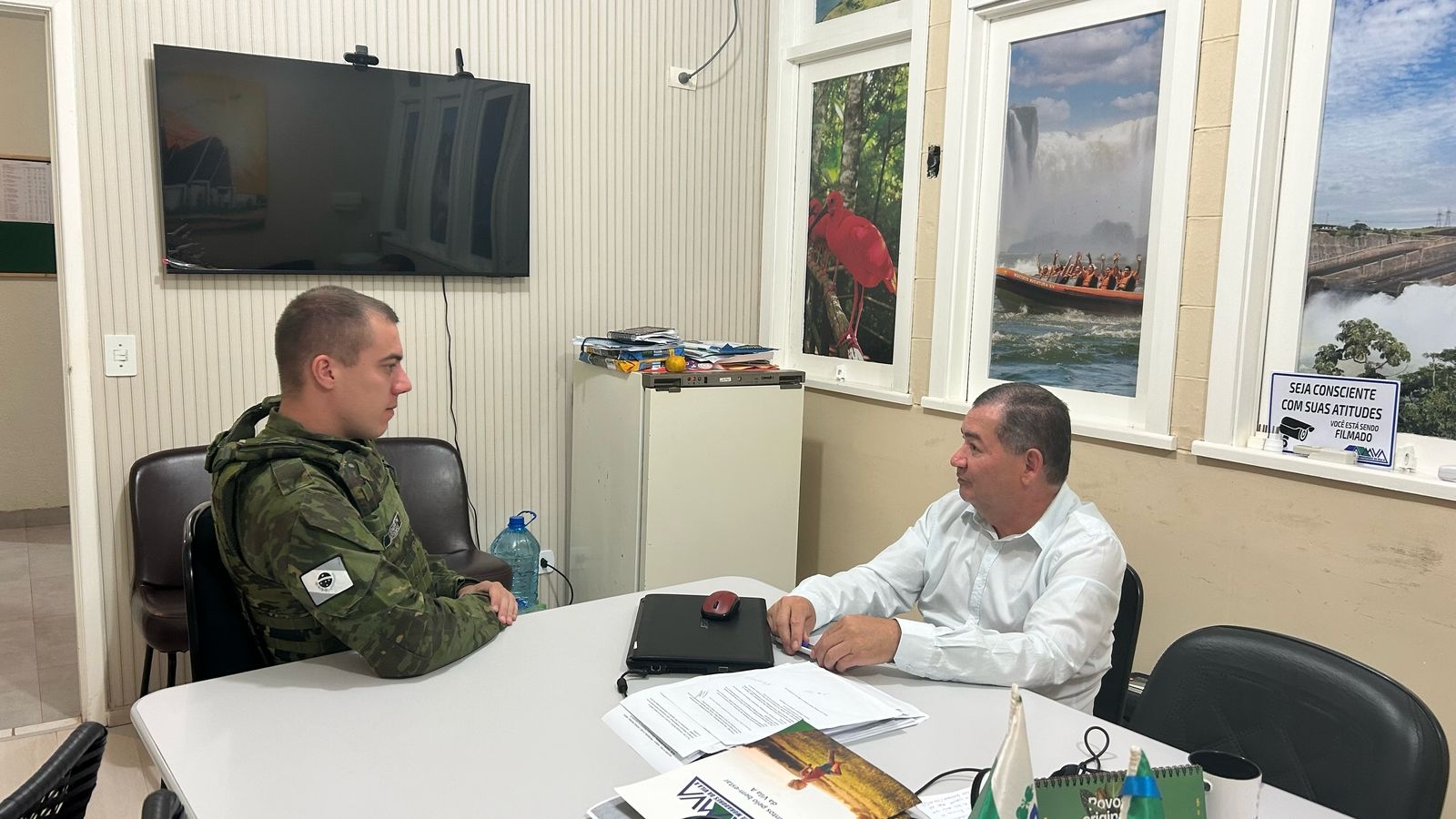 Capitao Jeremias do BPFron visita a AMVA e confirma nova sede do batalhão em imóvel cedido pela Prefeitura